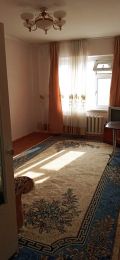 2-комнатная квартира (12 мкр., Октябрьский район, г. Бишкек), помесячно