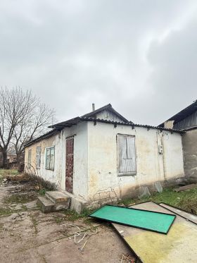 Участок 4.00 соток, Жибек Жолу-Буденного(Свердловский район, г. Бишкек)