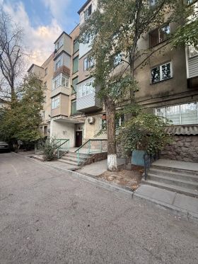 1-комнатная квартира (р-н Московская - Уметалиева, Ленинский район, г. Бишкек)